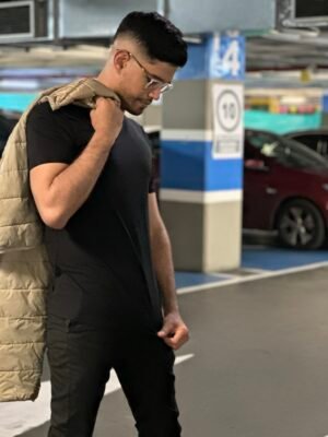 Camiseta cuello redondo básica premium